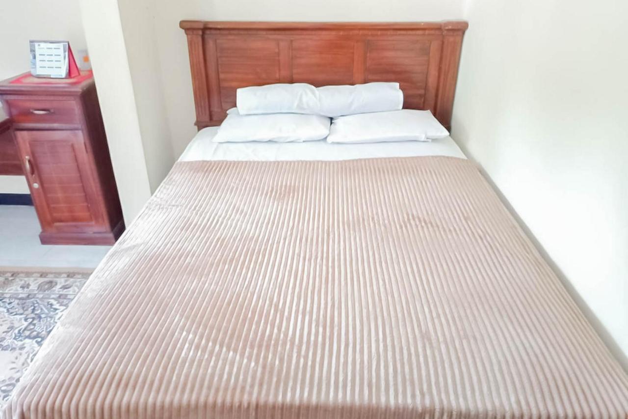 Triyoga Homestay Syariah Redpartner Sangkanurip Екстер'єр фото